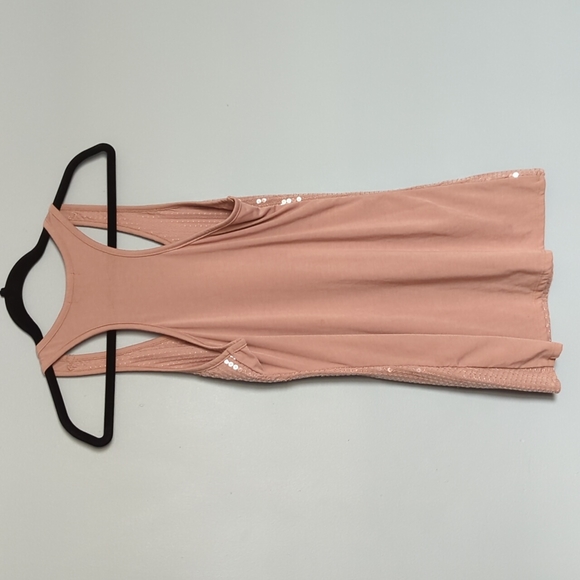 Le Chateau Sequin Tank. - Picture 5 of 5